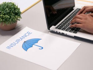 Car accident insurance claim with help of a car accident attorney in Van Nuys, CA